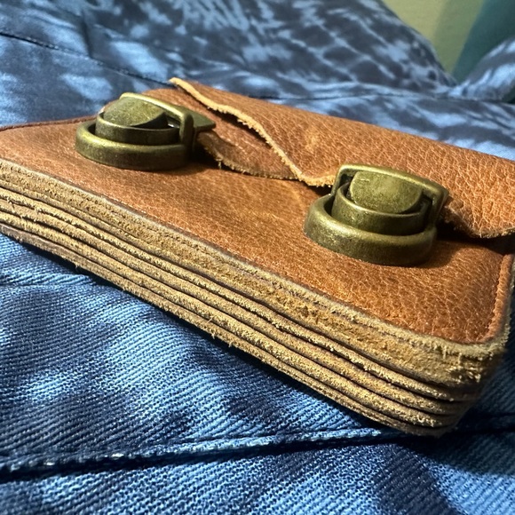 Duluth Trading Co. leather accordian wallet - Picture 4 of 7